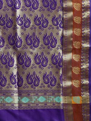 floral printed saree with blouse - 16380829 - Standard Image - 4
