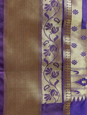contrast woven saree with blouse - 16380858 - Standard Image - 4