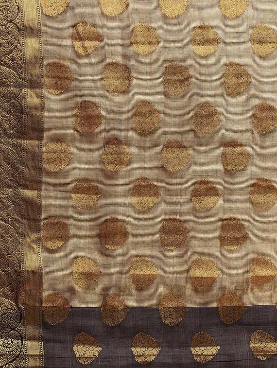 paisley woven saree with blouse - 16380870 - Zoom Image - 4