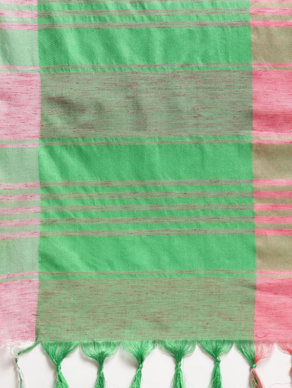 solid plain saree with blouse - 16380890 - Zoom Image - 4