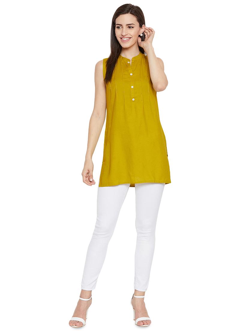 solid pintucks straight kurti - 16391867 - Zoom Image - 4