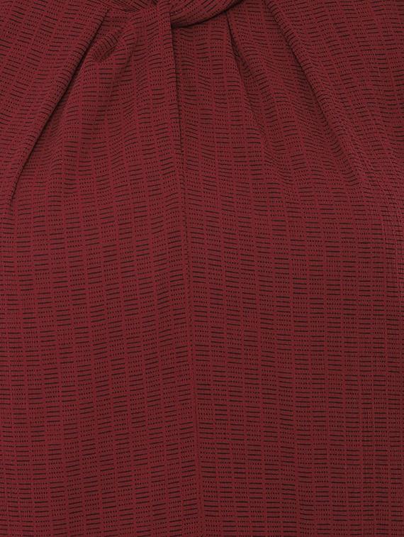 key hole back twist detail top - 16403593 - Zoom Image - 4