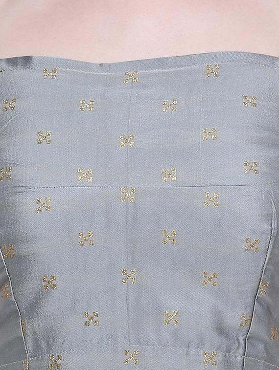 zari motifs flared lehenga - 16410333 - Zoom Image - 4