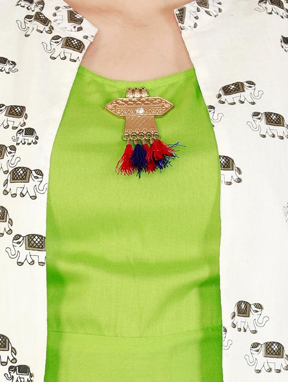 solid a-line kurta with printed jacket - 16416742 - Zoom Image - 4