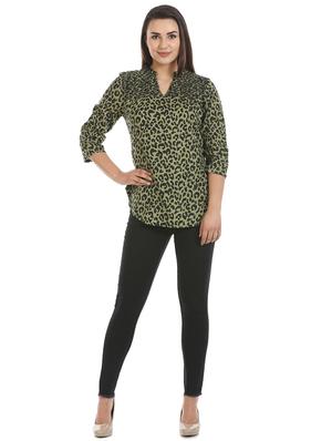 curved hem animal printed top - 16417504 - Standard Image - 4