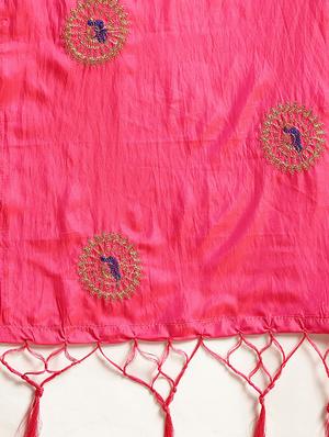 solid embroidered saree with blouse - 16420272 - Standard Image - 4