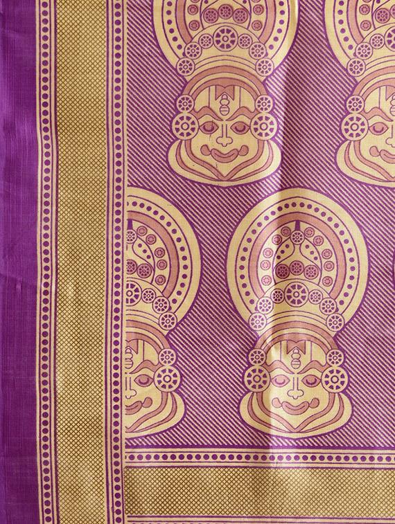 bordered solid saree with blouse - 16420274 - Zoom Image - 4