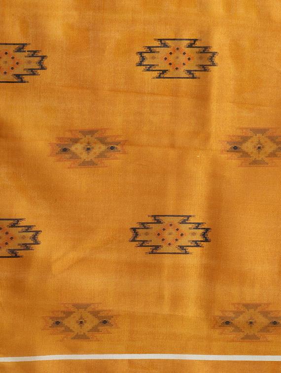 ikat printed saree with blouse - 16420276 - Zoom Image - 4