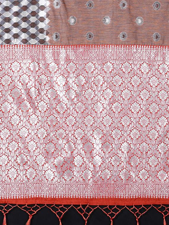 floral zari motif banarasi saree with blouse - 16422109 - Zoom Image - 4