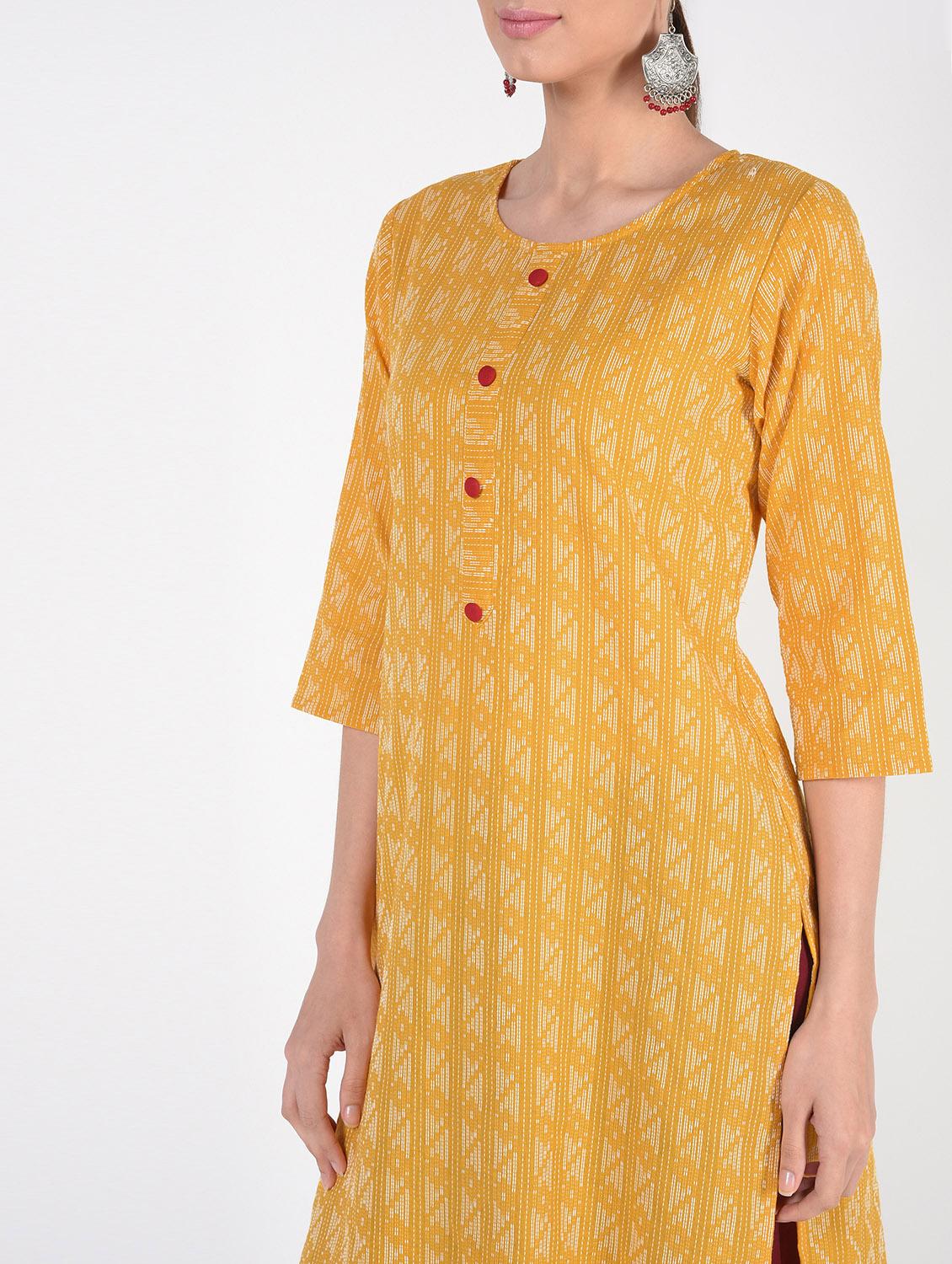 kaantha detail straight kurta - 16425363 - Zoom Image - 4