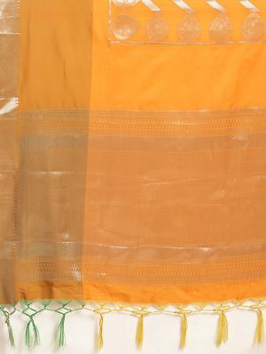 striped zari motif kanjivaram saree with blouse - 16428207 - Standard Image - 4