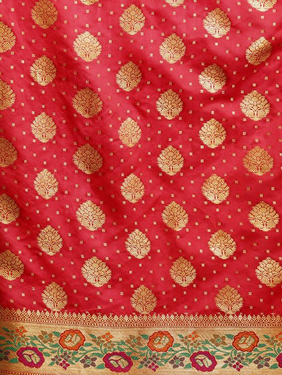 self-design banarasi saree with blouse - 16430695 - Zoom Image - 4