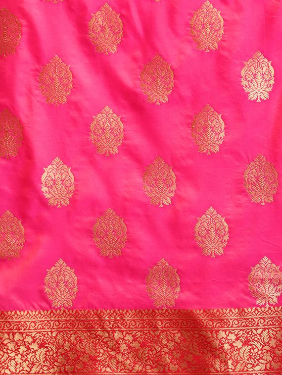 self-design banarasi saree with blouse - 16430700 - Zoom Image - 4