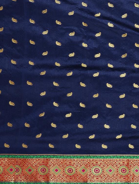 paisley zari motif woven saree with blouse - 16439098 - Zoom Image - 4