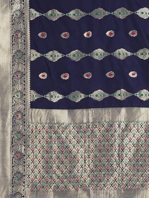 floral zari motif woven saree with blouse - 16439128 - Standard Image - 4