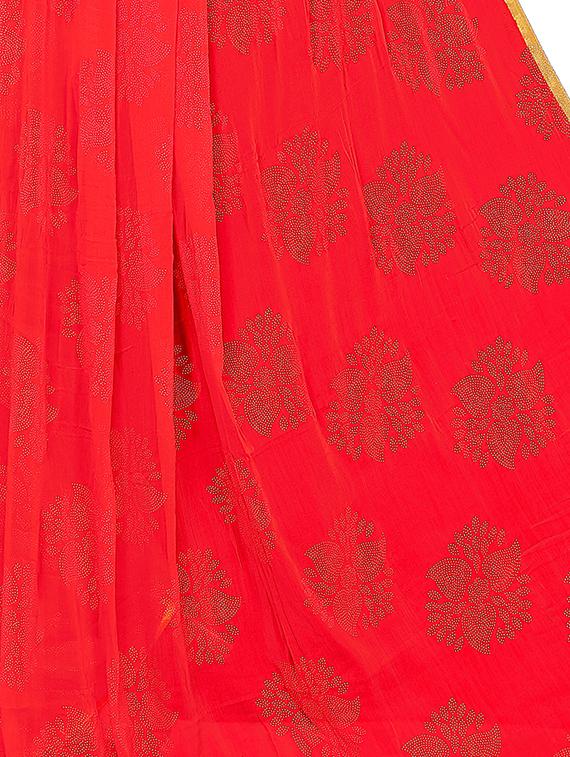 floral motifs embellished saree with blouse - 16440311 - Zoom Image - 4