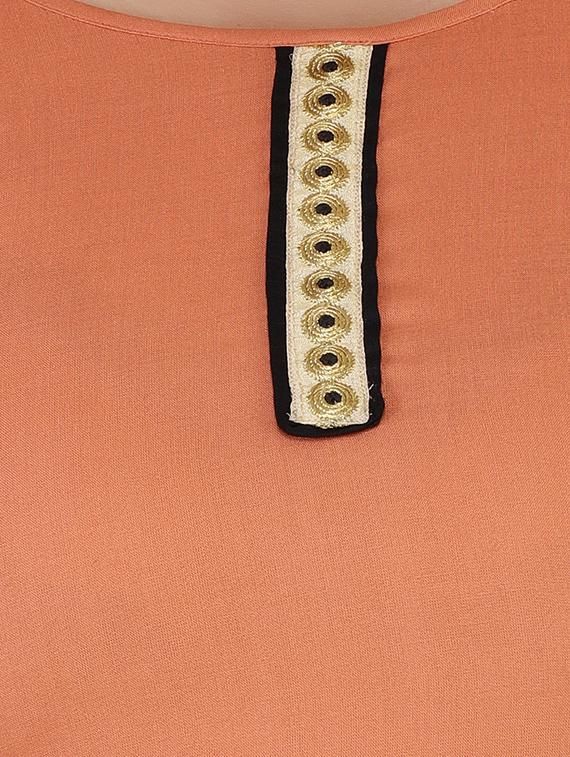 solid a-line kurta - 16440493 - Zoom Image - 4