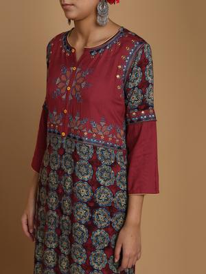embroidered straight kurta - 16444638 - Standard Image - 4