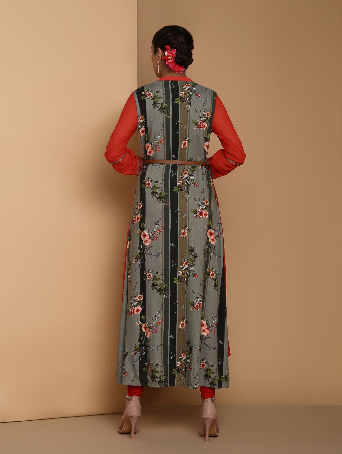 floral printed kurta with jacket - 16444639 - Zoom Image - 4