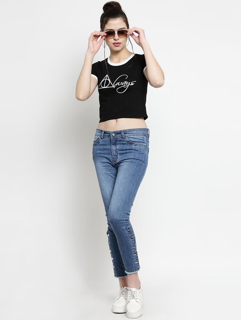 contrast detail quirky crop tee - 16456843 - Zoom Image - 4