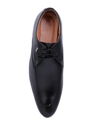 shoemate black leatherette lace-up derbys - 16465350 - Standard Image - 4