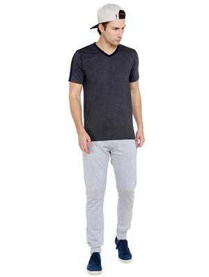 grey solid t-shirt - 16472685 - Standard Image - 4