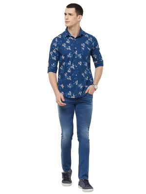 blue light washed denim jeans - 16473207 - Standard Image - 4