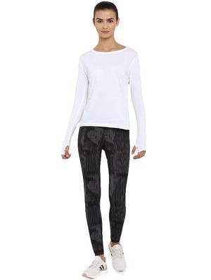 round neck thumb hole sleeved tee - 16473966 - Standard Image - 4