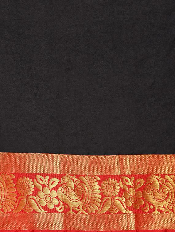 solid bordered saree with blouse - 16484597 - Zoom Image - 4