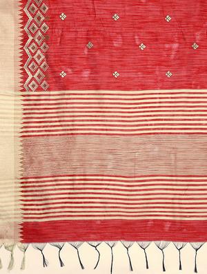 bordered woven saree with blouse - 16493243 - Standard Image - 4