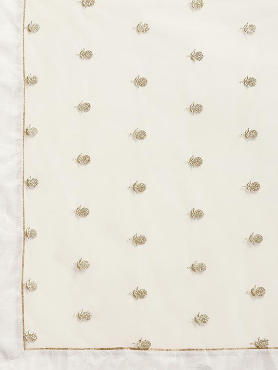 floral embroidered saree with blouse - 16495902 - Zoom Image - 4