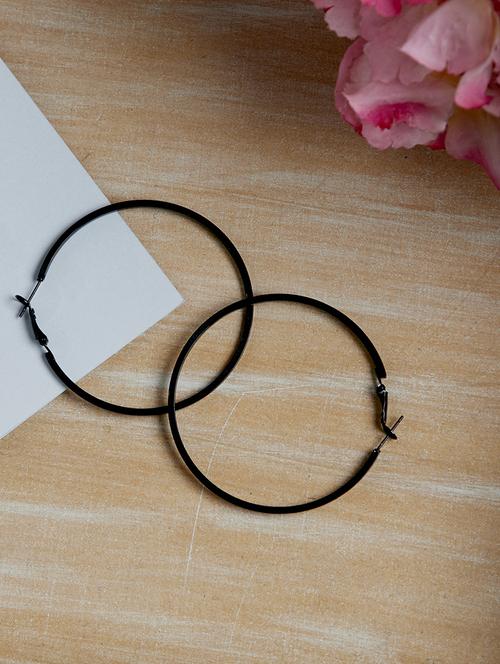 black metal hoop earring - 16506960 - Standard Image - 1