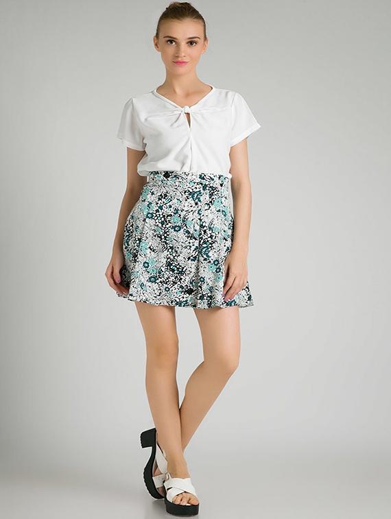 high rise floral box pleated skirt - 16516685 - Zoom Image - 4