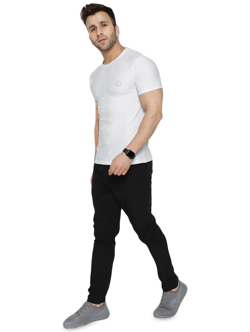 white solid t-shirt - 16564685 - Zoom Image - 4