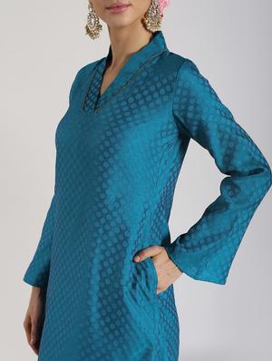 flared sleeves solid straight kurta - 16568806 - Standard Image - 4
