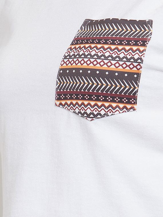 abstract pocket patch crew neck tee - 16571635 - Zoom Image - 4