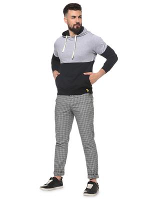 grey color block sweatshirt - 16574610 - Standard Image - 4