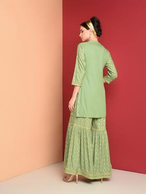 gold print kurta palazzo set - 16577919 - Standard Image - 4