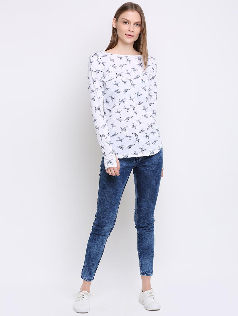 thumb hole sleeved graphic printed tee - 16584988 - Zoom Image - 4