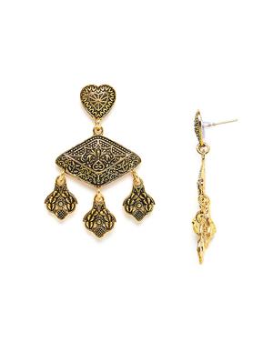 gold metal drop earring - 16585593 - Standard Image - 4