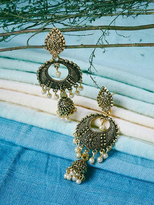 gold metal drop earring - 16585595 - Standard Image - 1