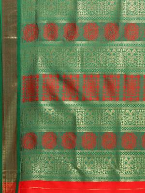solid bordered saree with blouse - 16605957 - Standard Image - 4