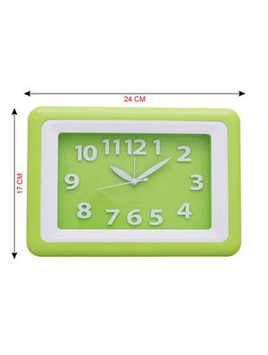 plastic alarm clock - 16610762 - Standard Image - 4