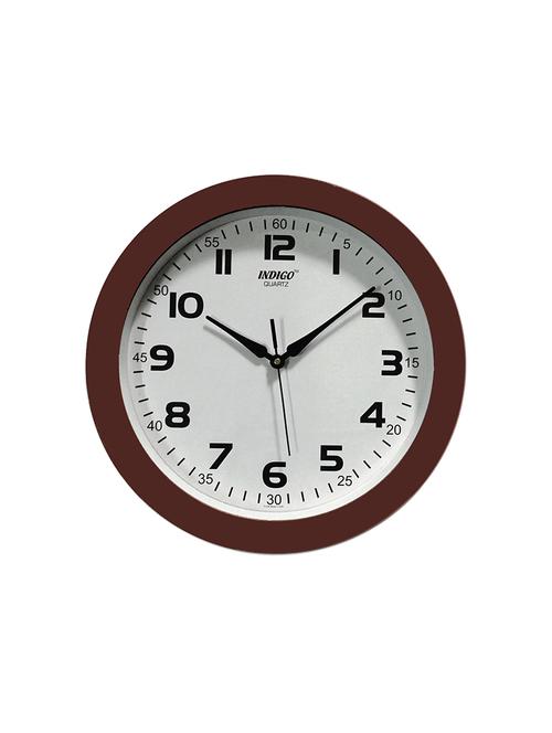 plastic wall clock - 16611064 - Standard Image - 1