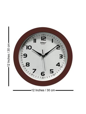 plastic wall clock - 16611064 - Standard Image - 4
