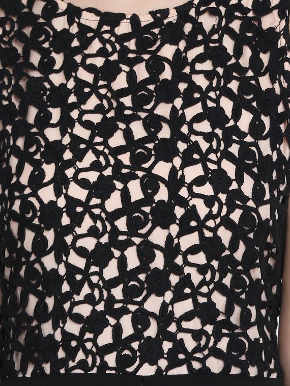 boat neck floral laced maxi gown - 16613827 - Zoom Image - 4