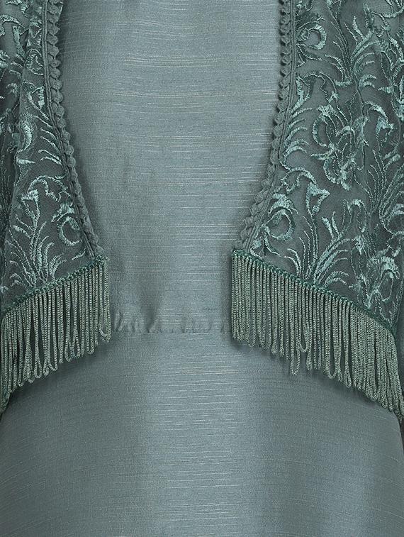 mandarin neck embroidered detail gown - 16614306 - Zoom Image - 4