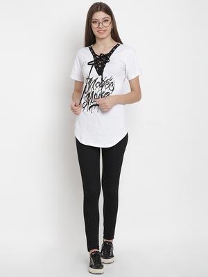 contrast criss cross detail quirky text top - 16634708 - Standard Image - 4