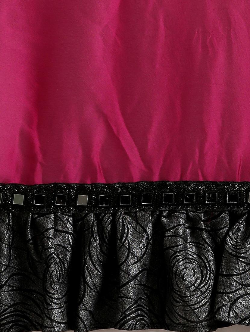 mirror work ruffled saree with blouse - 16640340 - Zoom Image - 4