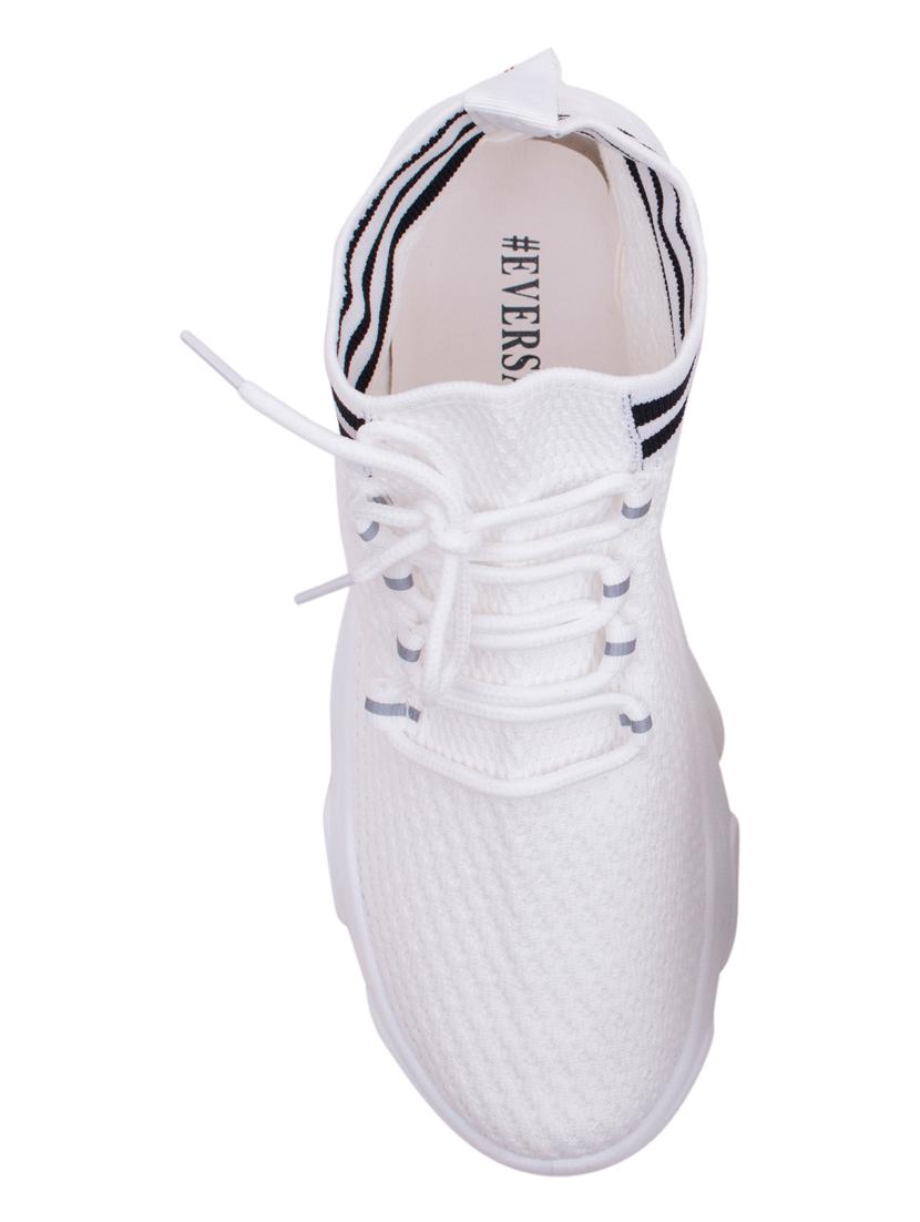 white lace-up sports shoes - 16643165 - Zoom Image - 4